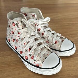 Kids Converse Ladybug Print Sneakers